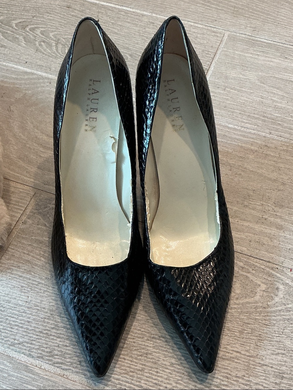 Lauren Ralph Lauren Black Snakeskin-Textured Pointed Toe Pumps Women’s Sz 9.5M